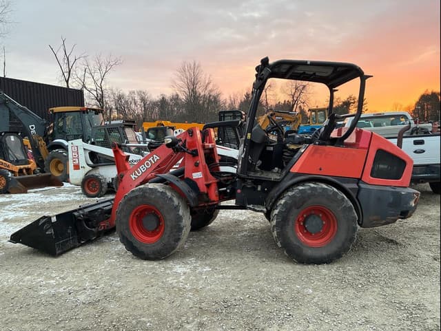 Image of Kubota R630 equipment image 1