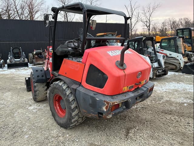 Image of Kubota R630 equipment image 2