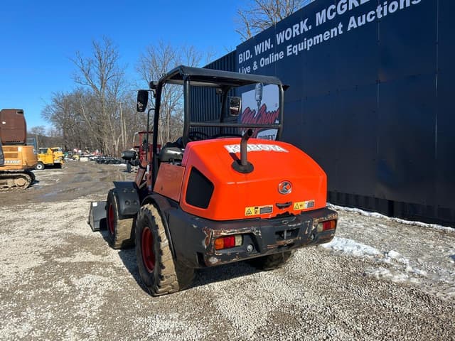 Image of Kubota R630 equipment image 1