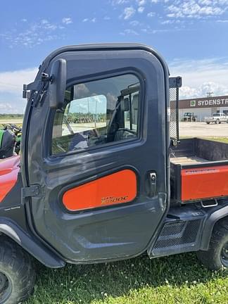 Image of Kubota RTV-X1100C equipment image 2