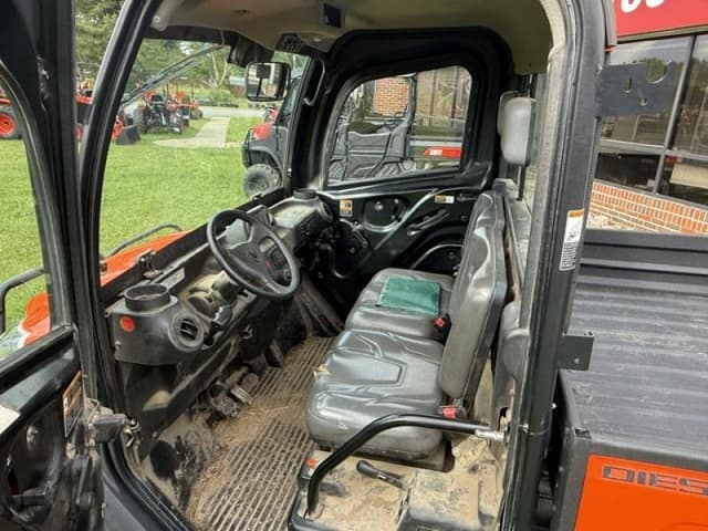 Image of Kubota RTV-X1100C equipment image 4