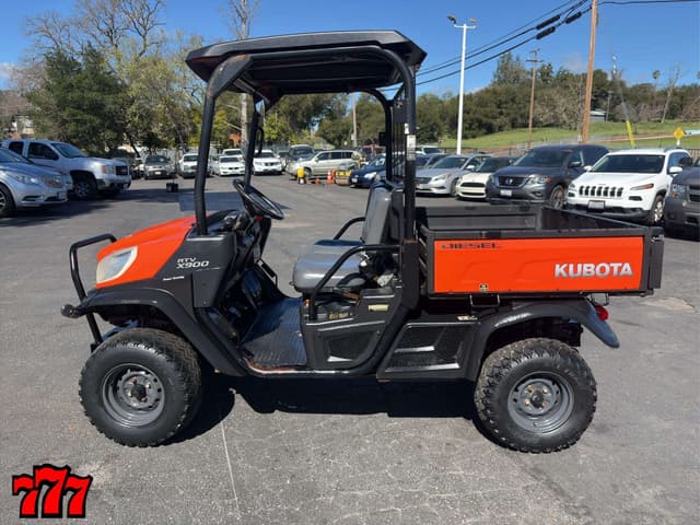 Image of Kubota RTV-X900 equipment image 2
