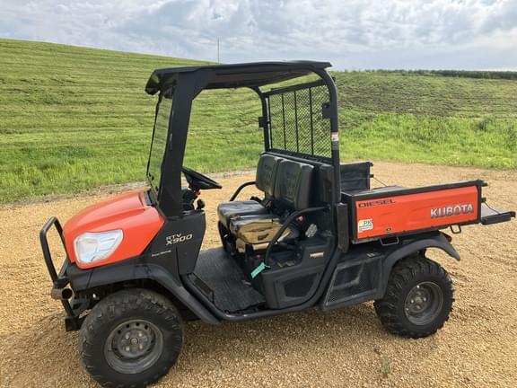 Image of Kubota RTV-X900 equipment image 2