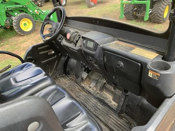 Image of Kubota RTV-XG850 equipment image 3