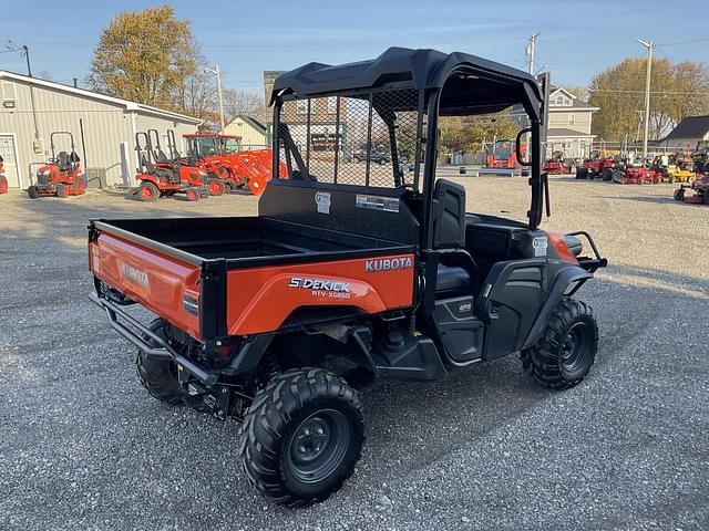 Image of Kubota RTV-XG850 equipment image 4