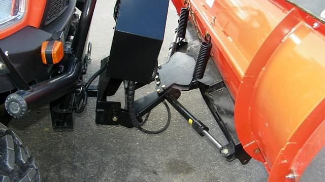 Image of Kubota RTV1100 equipment image 3