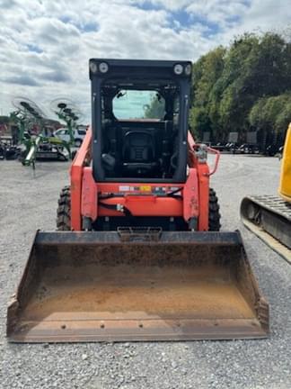 Image of Kubota SSV65 equipment image 2