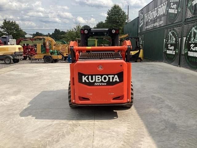 Image of Kubota SSV65 equipment image 3
