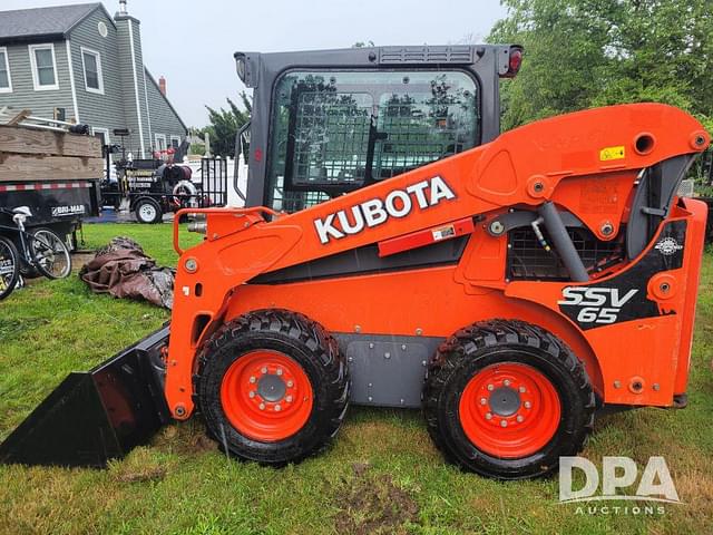 Image of Kubota SSV65 equipment image 2