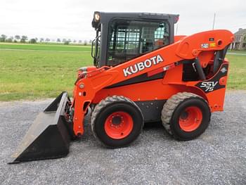 2018 Kubota SSV75 Equipment Image0