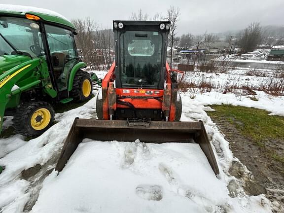 Image of Kubota SSV75 equipment image 3