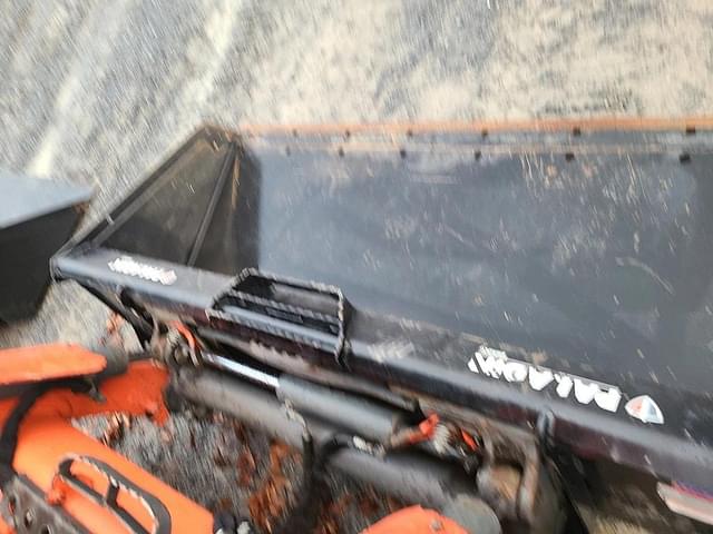 Image of Kubota SSV75 equipment image 4