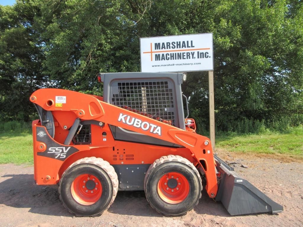 2018 Kubota SSV75 Equipment Image0