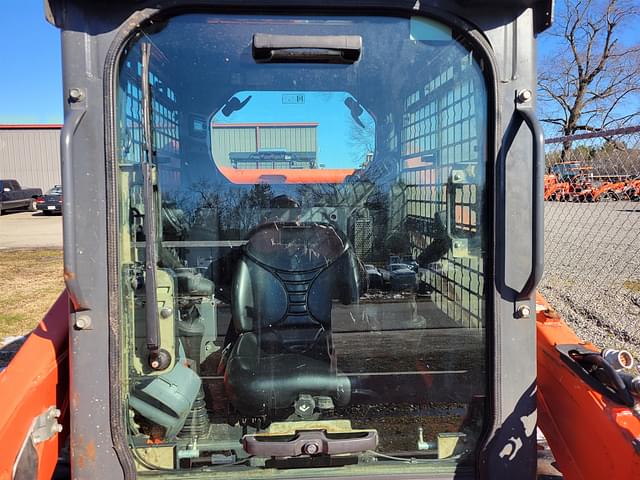 Image of Kubota SSV75 equipment image 1