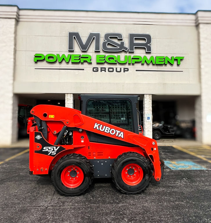 2018 Kubota SSV75 Equipment Image0