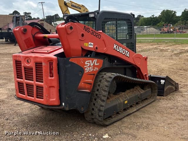 Image of Kubota SVL95-2S equipment image 4