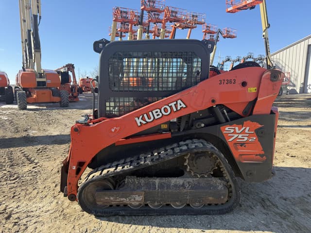 Image of Kubota SVL75-2 equipment image 4