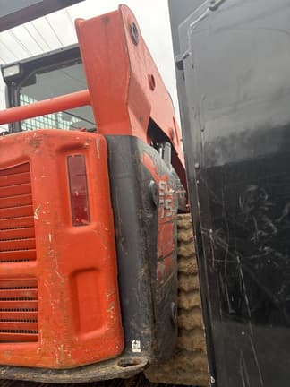 Image of Kubota SVL75-2 equipment image 4