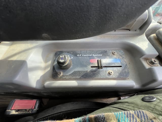 Image of Kubota SVL75-2 equipment image 3