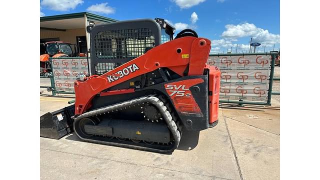 Image of Kubota SVL75-2 equipment image 4