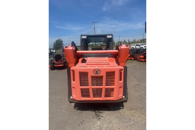 Image of Kubota SVL75-2 equipment image 3