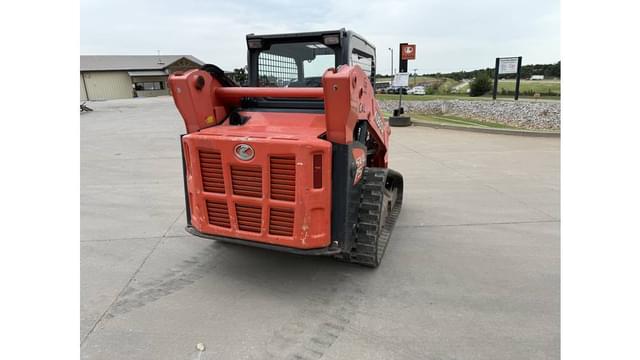 Image of Kubota SVL75-2 equipment image 2