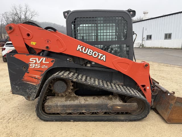 Image of Kubota SVL95-2S equipment image 4
