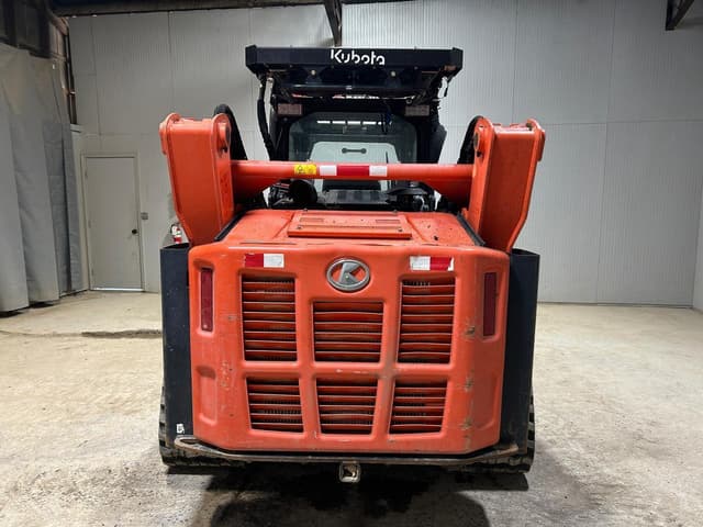 Image of Kubota SVL95-2 equipment image 2