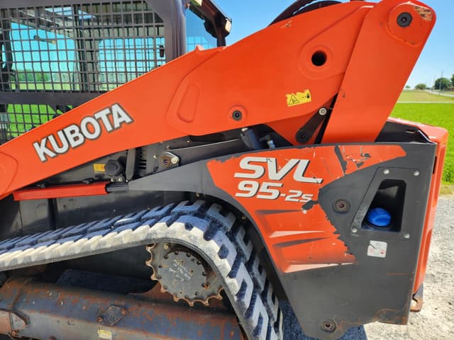 Image of Kubota SVL95-2S equipment image 4