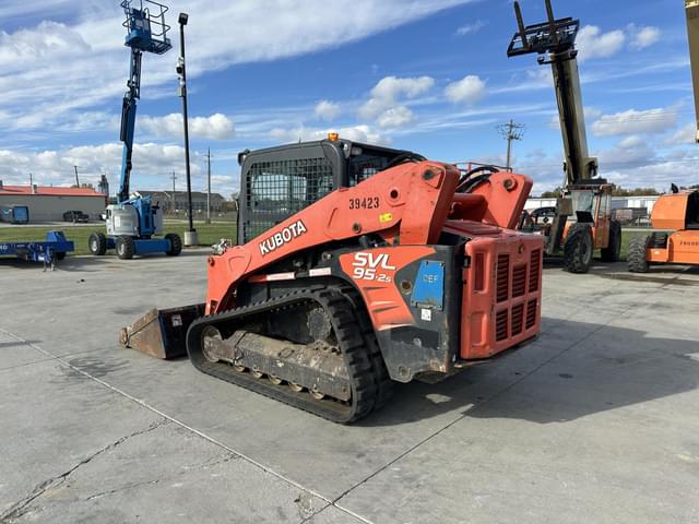 Image of Kubota SVL95-2S equipment image 2