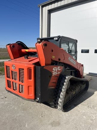 Image of Kubota SVL95-2S equipment image 2