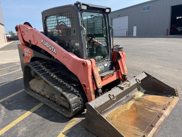 Image of Kubota SVL95-2SHFC equipment image 2