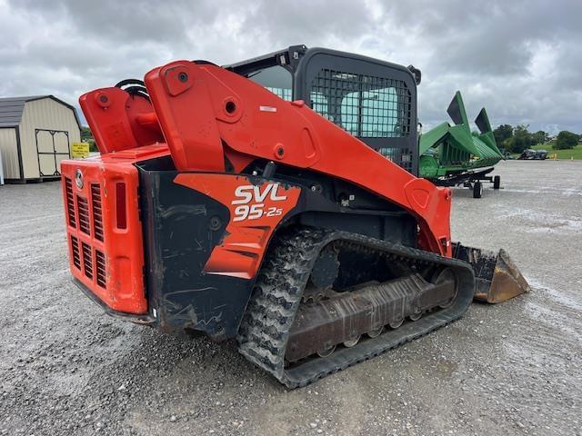Image of Kubota SVL95-2S equipment image 2
