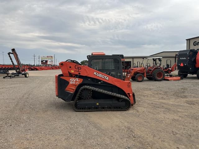 Image of Kubota SVL95-2S equipment image 2