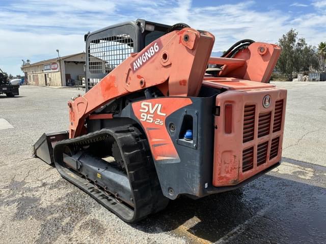 Image of Kubota SVL95-2S equipment image 3