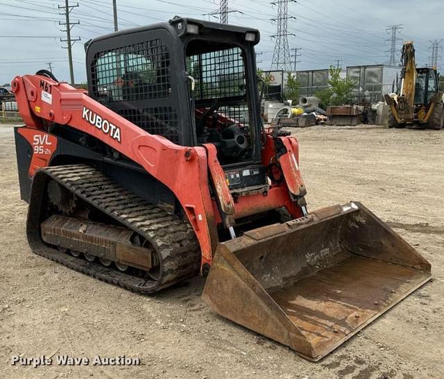 Image of Kubota SVL95-2S equipment image 2