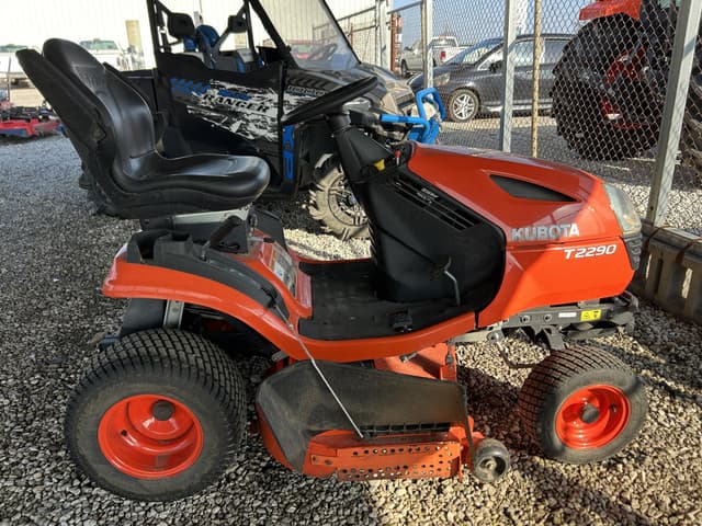 Image of Kubota T2290 equipment image 2