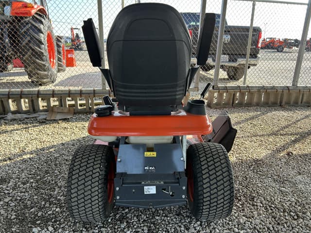 Image of Kubota T2290 equipment image 3