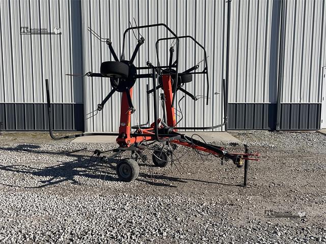 Image of Kubota TE4052T equipment image 3