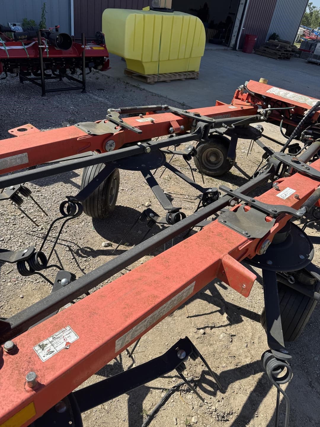 Image of Kubota TE6583T Image 1