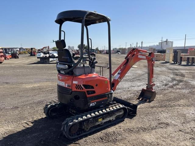Image of Kubota U17 equipment image 2