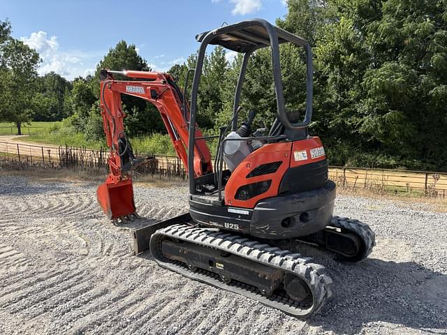 Image of Kubota U25 equipment image 2