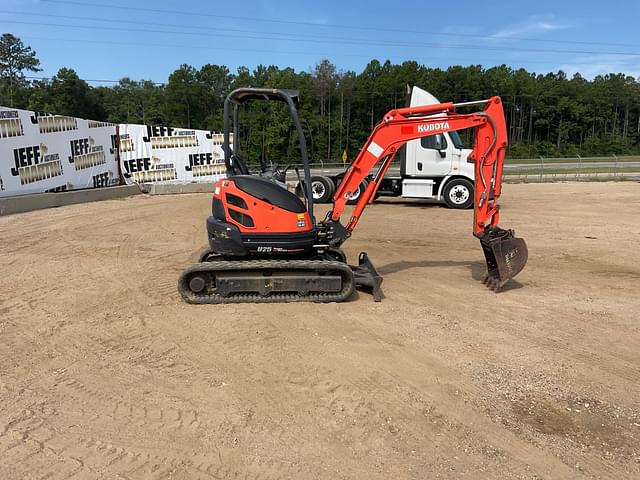 Image of Kubota U25R1T4 equipment image 3