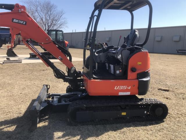 Image of Kubota U35 equipment image 2