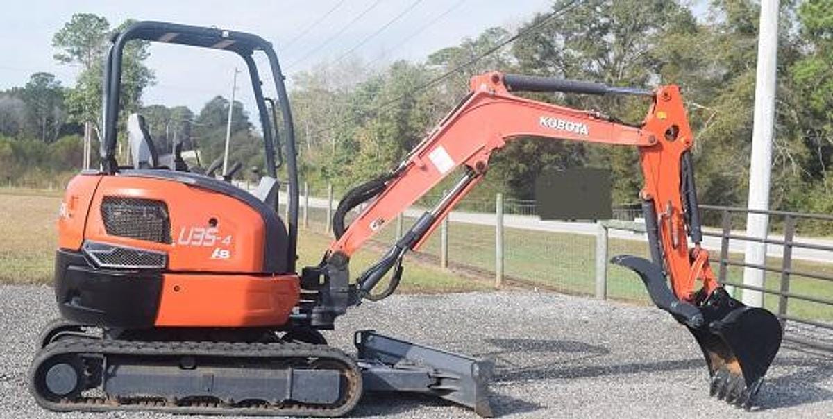 2018 Kubota U35-4 Equipment Image0