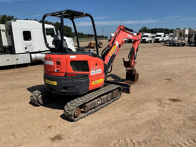 Image of Kubota U35-4 equipment image 4