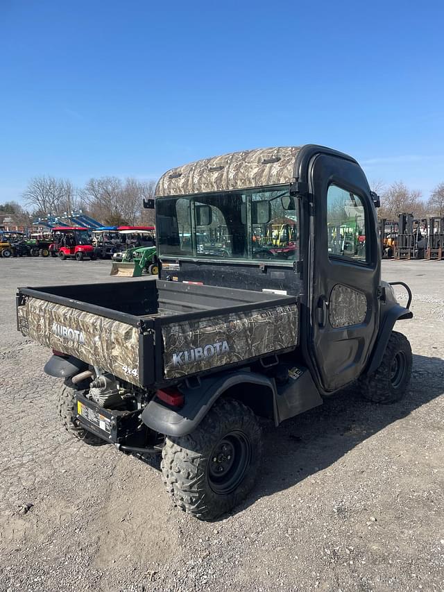 Image of Kubota RTV-X1100C equipment image 3