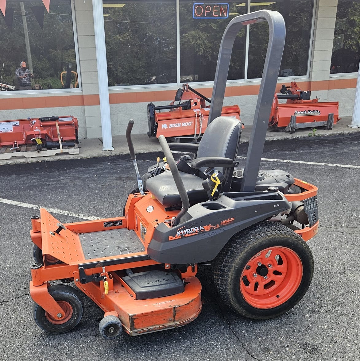 2018 Kubota Z122EBR-48 Equipment Image0