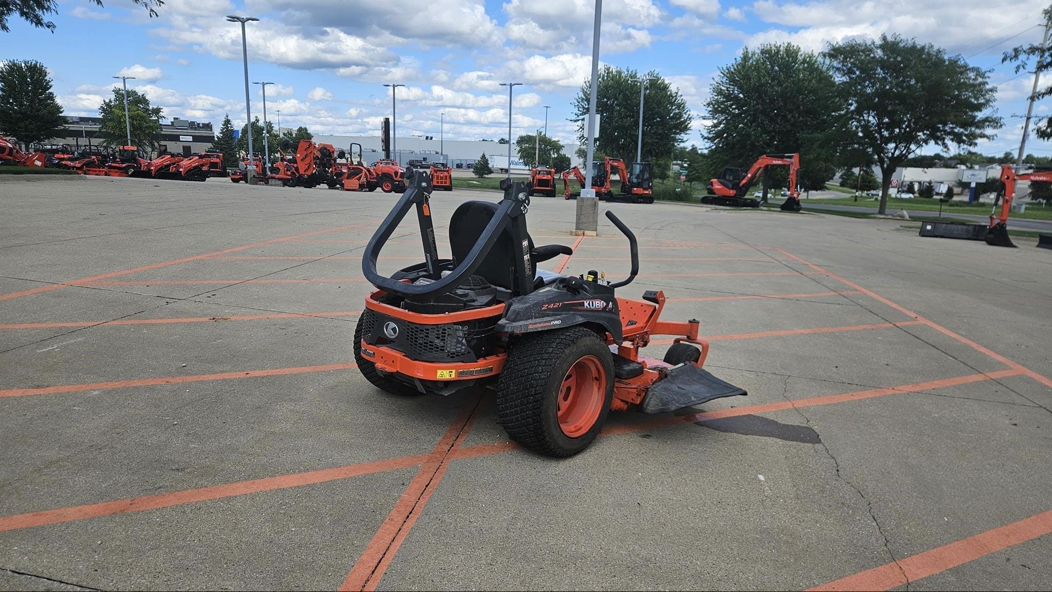 2018 Kubota Z421 Equipment Image0