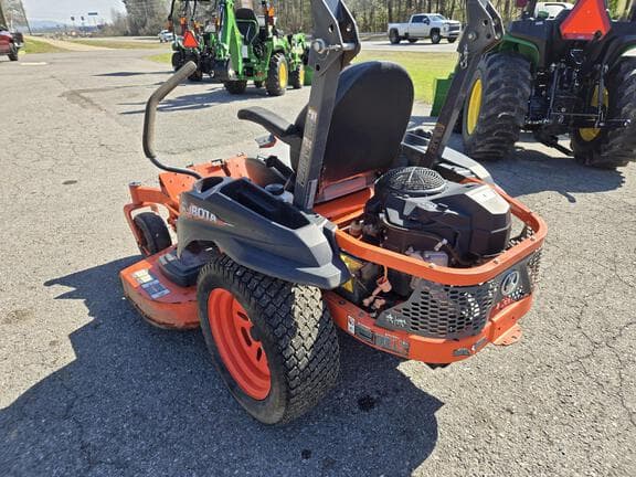 Image of Kubota Z421KW equipment image 4